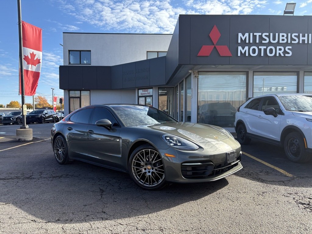 Porsche Panamera 4 Platinum Edition AWD 2023