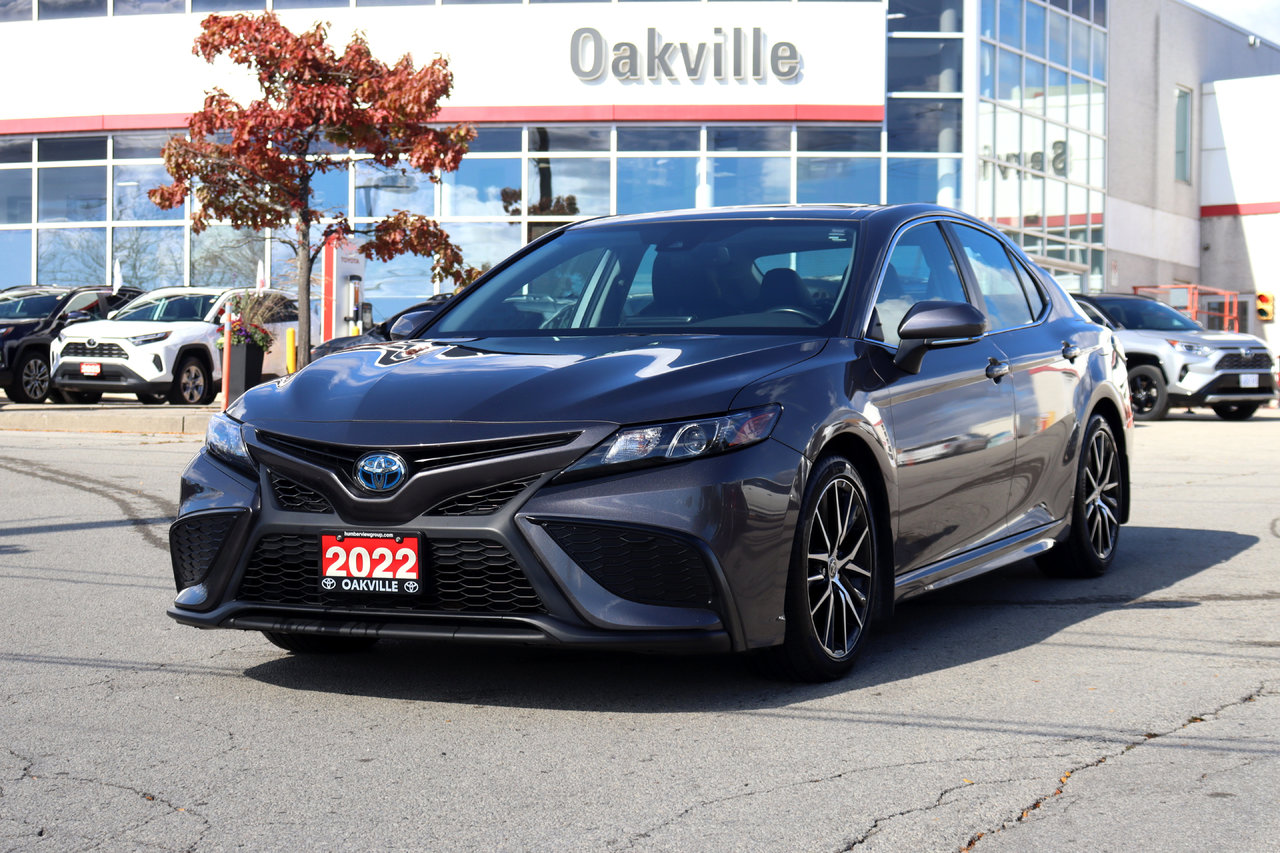 2022 Toyota Camry Hybrid