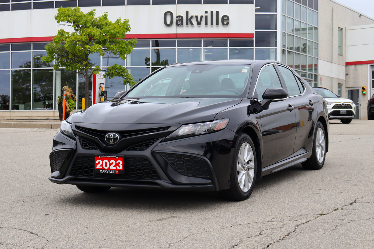 Midnight Black (Met) 2023 Toyota Camry Sedan Front-Wheel Drive Automatic