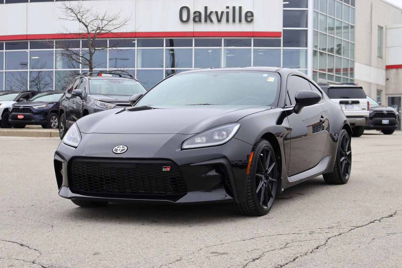 2025 Toyota GR86 Premium RWD