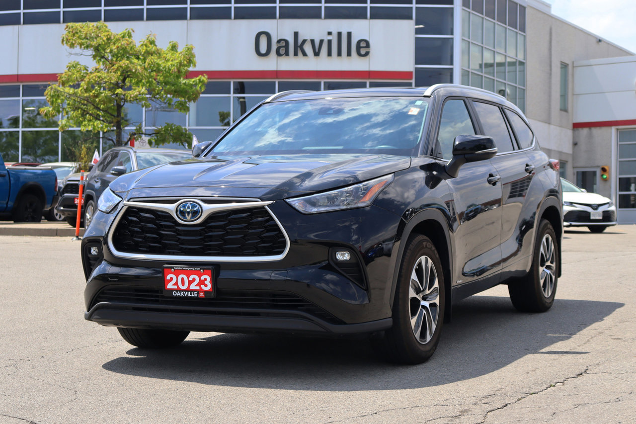 Black 2023 Toyota Highlander Hybrid XLE AWD SUV / Crossover All-Wheel Drive Continuously Variable Transmission