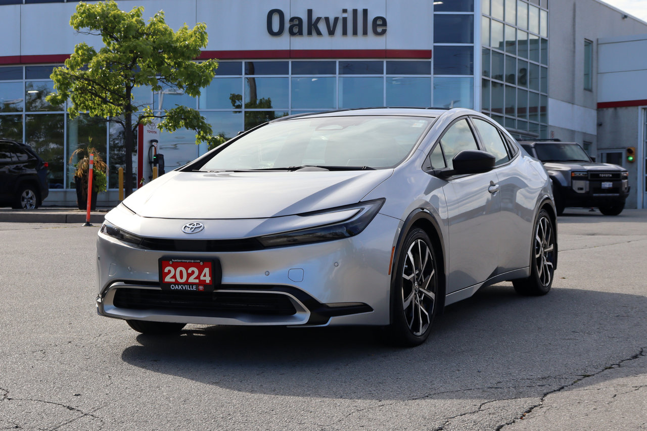 Cutting Edge Silver 2024 Toyota Prius Prime Hatchback Front-Wheel Drive