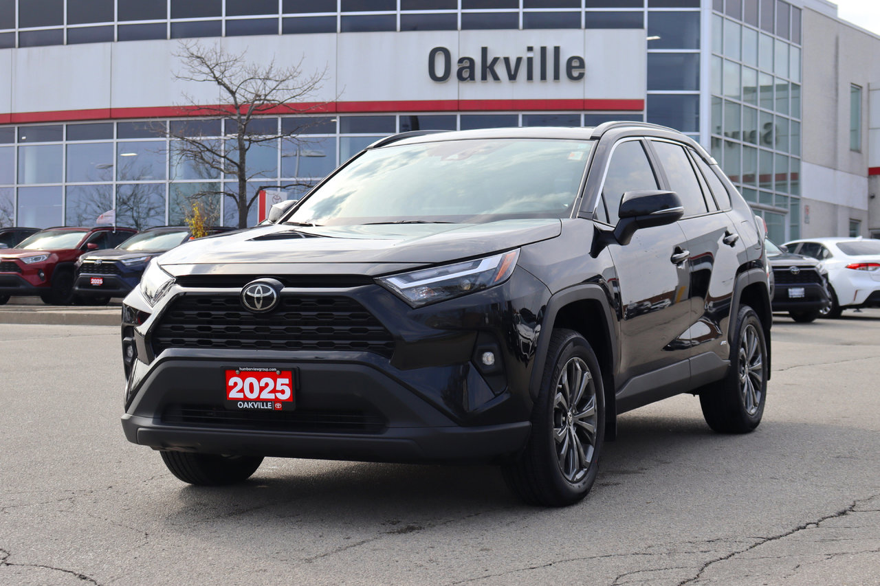 Toyota RAV4 Hybrid XLE AWD 2025