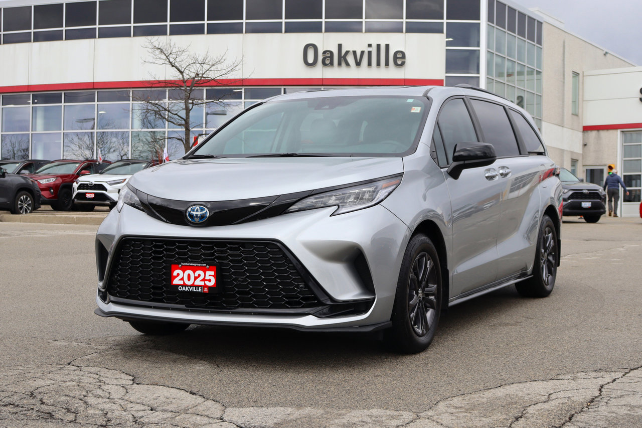 Toyota Sienna XSE 7-Passenger AWD 2025