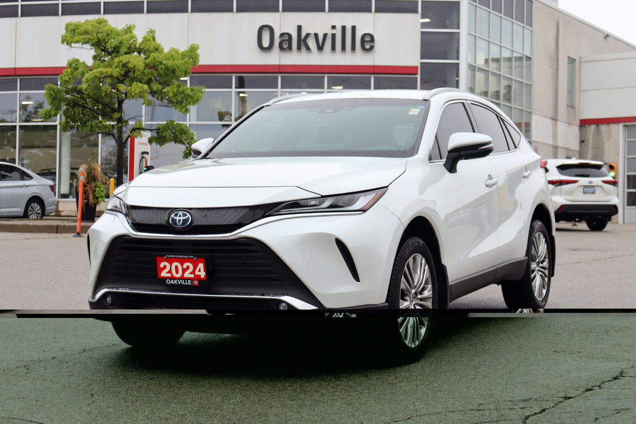 White (Wind Chill Pearl) 2024 Toyota Venza SUV / Crossover All-Wheel Drive