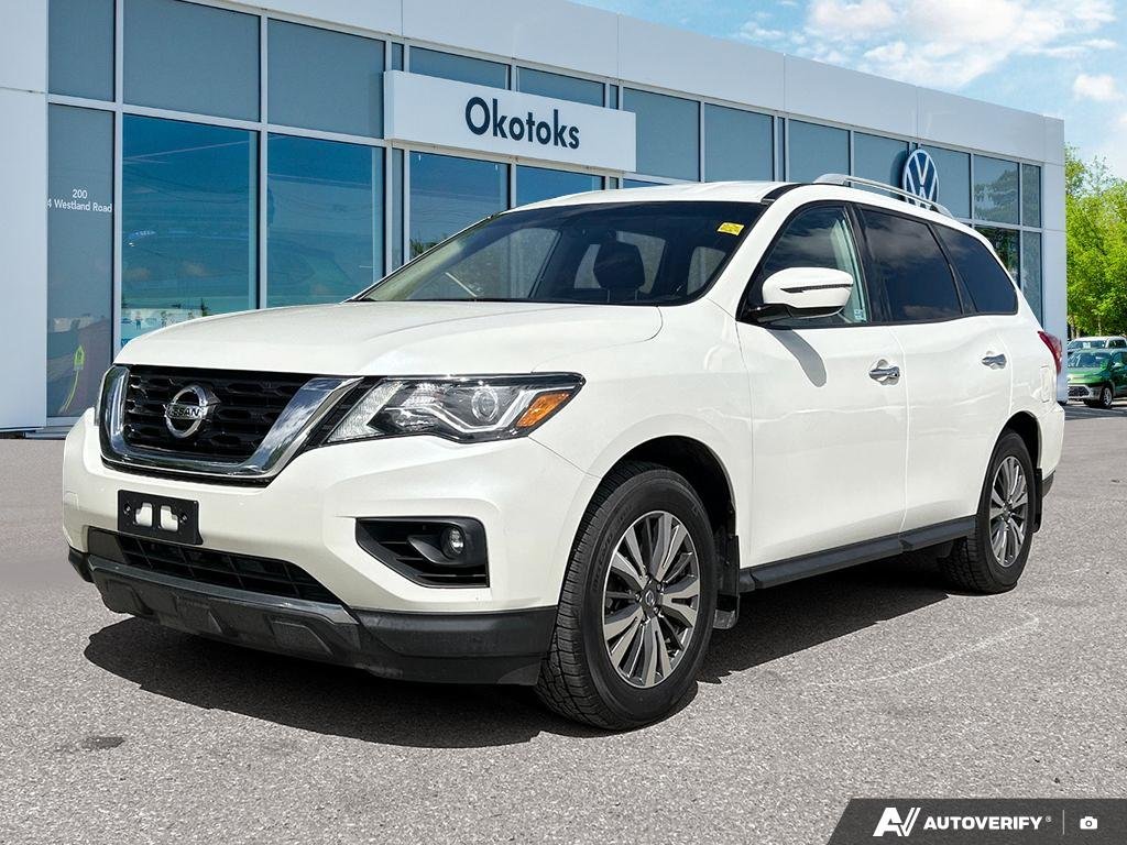 White 2020 Nissan Pathfinder SV Tech 4WD SUV / Crossover Continuously Variable Transmission