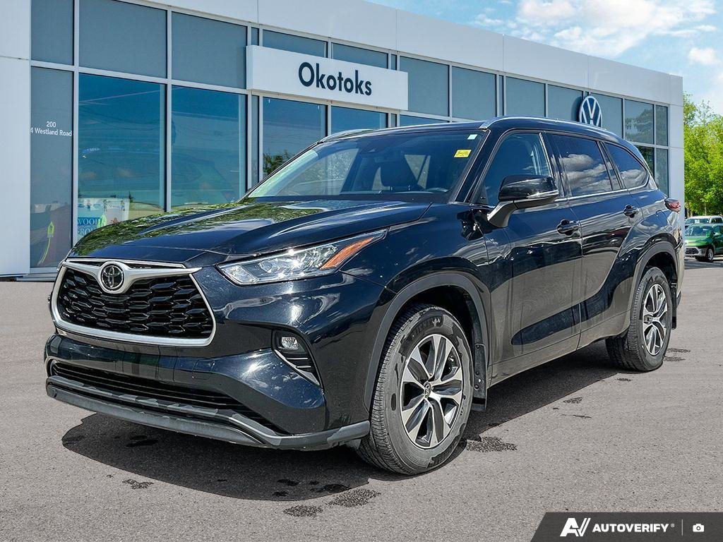 Black 2020 Toyota Highlander XLE AWD SUV / Crossover All-Wheel Drive Automatic