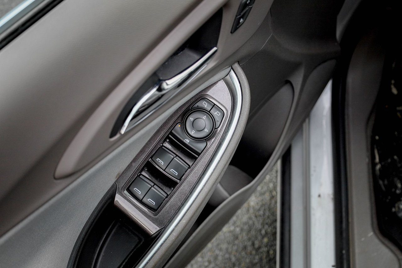 2017 Chevrolet Malibu LT-10