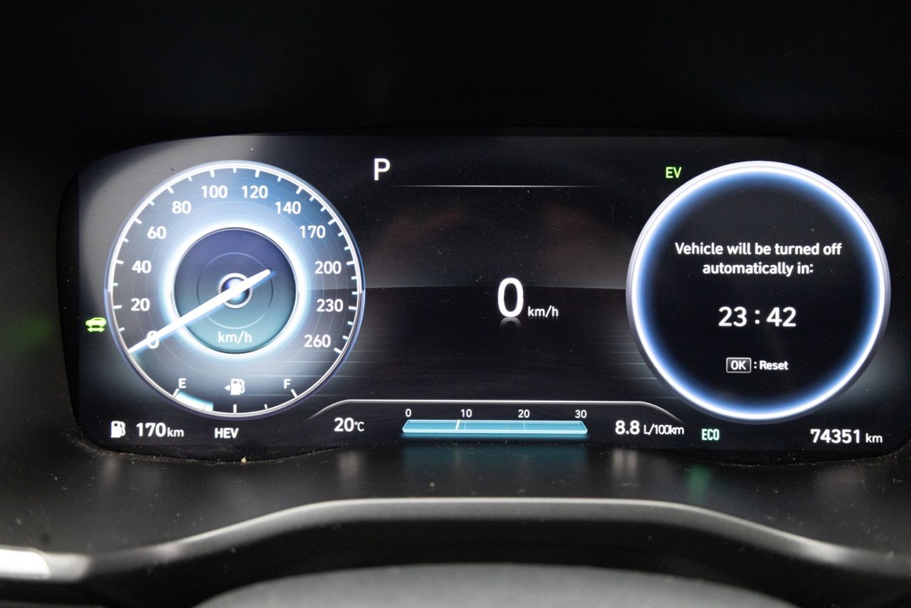 2022 Hyundai Santa Fe Plug-In Hybrid Luxury-17