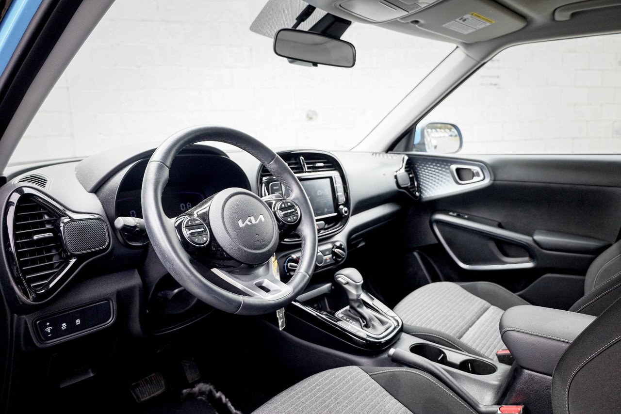 2025 Kia Soul EX-10
