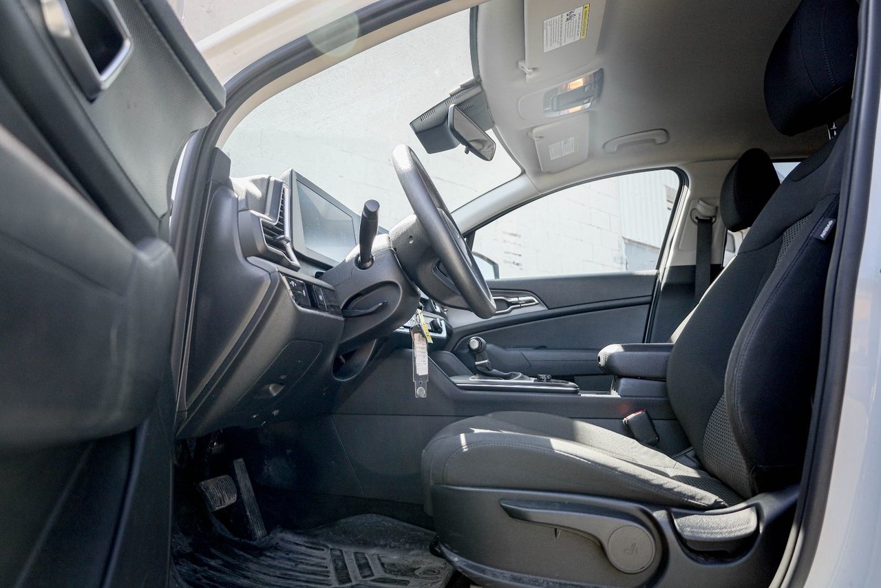 2023 Kia Sportage LX-8