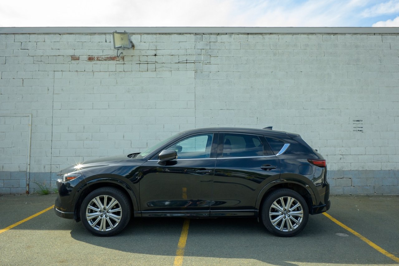 2022 Mazda CX-5 Signature-0
