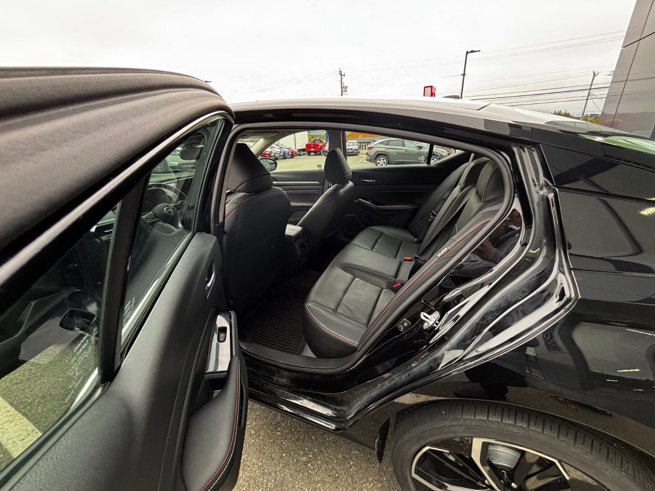 2023 Nissan Altima SR-9