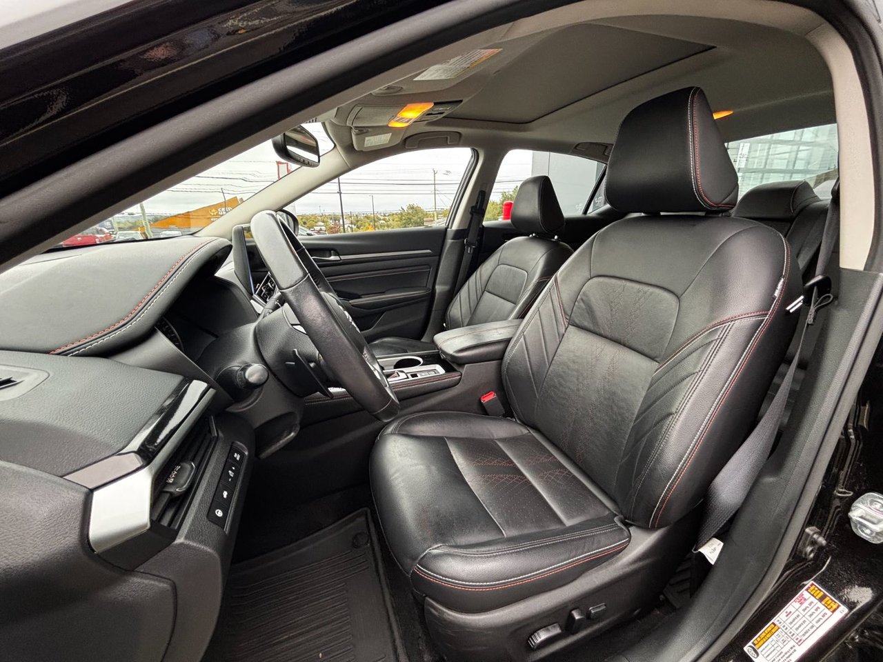 2023 Nissan Altima SR-8