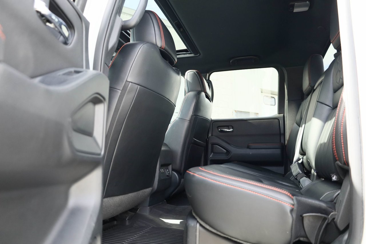 2023 Nissan Frontier PRO-4X-12