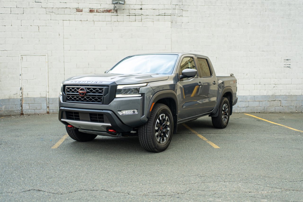 2023 Nissan Frontier PRO-4X-2