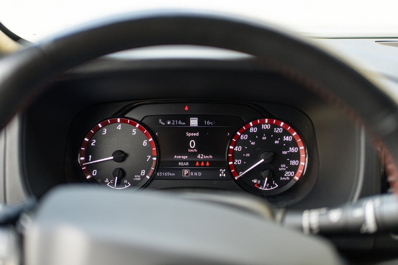 2023 Nissan Frontier PRO-4X-8