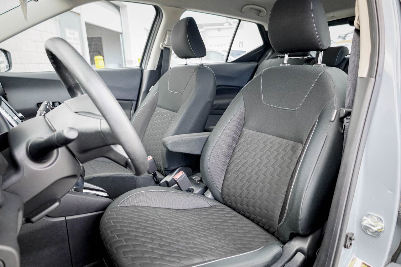 2021 Nissan Kicks S-12