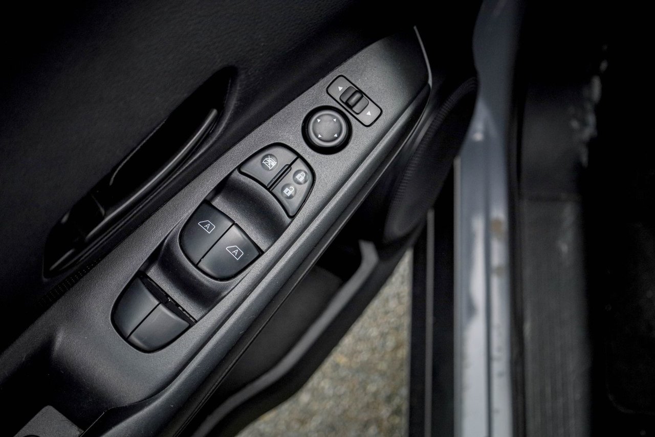 2021 Nissan Kicks S-10