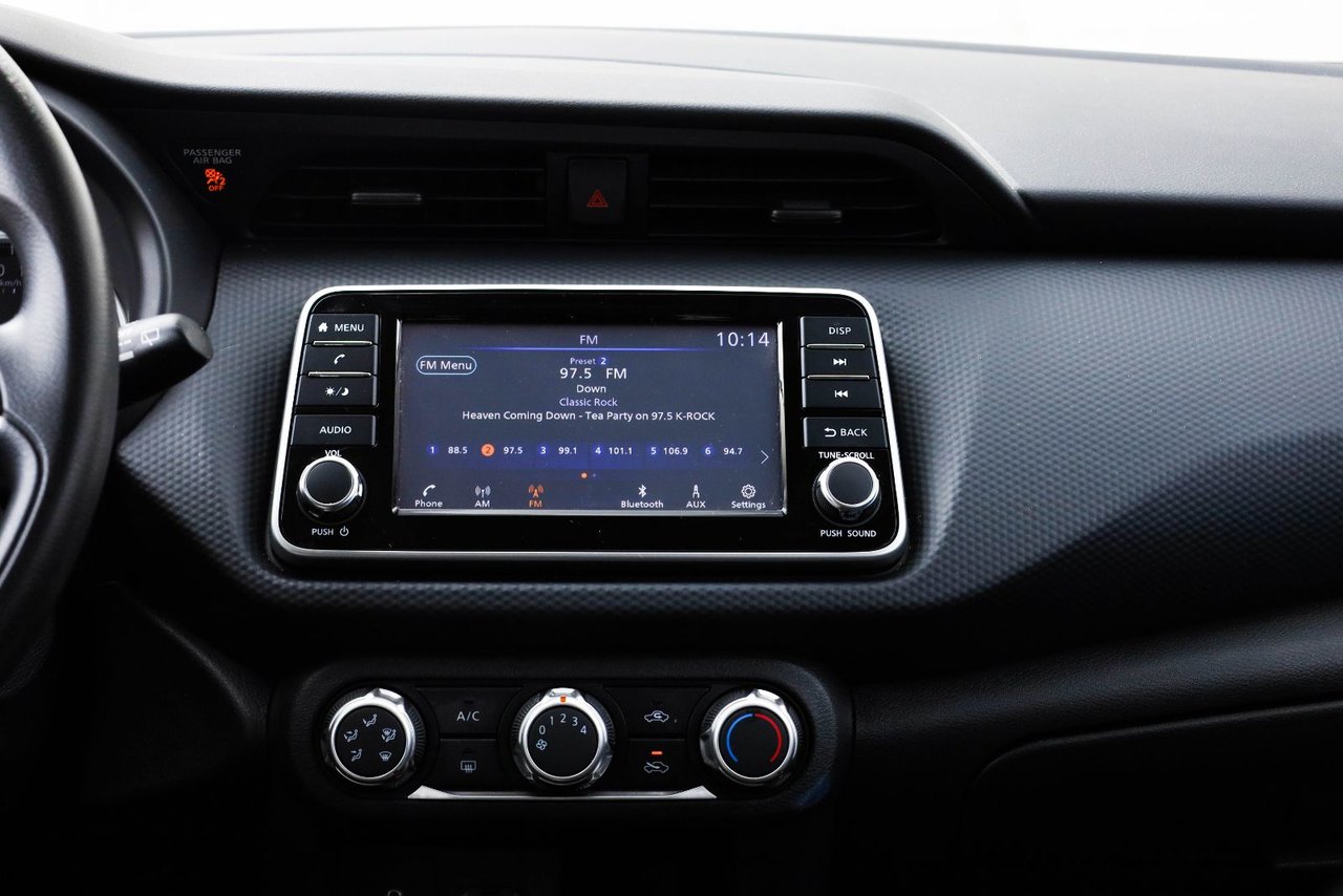 2021 Nissan Kicks S-16