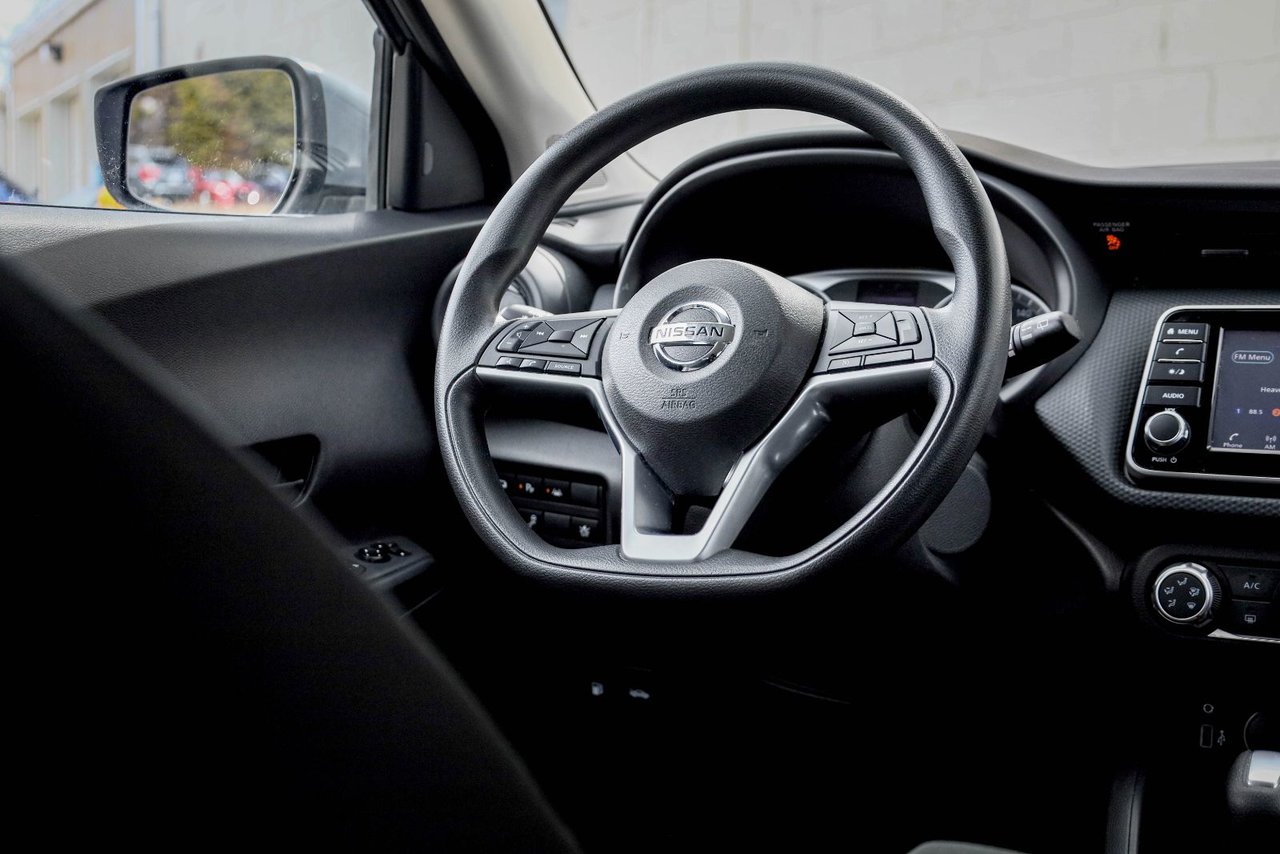 2021 Nissan Kicks S-17