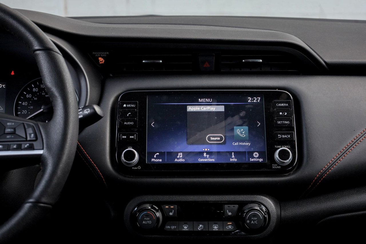 2023 Nissan Kicks SR-14