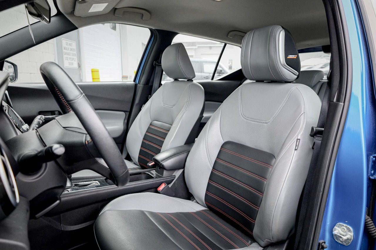 2023 Nissan Kicks SR-11