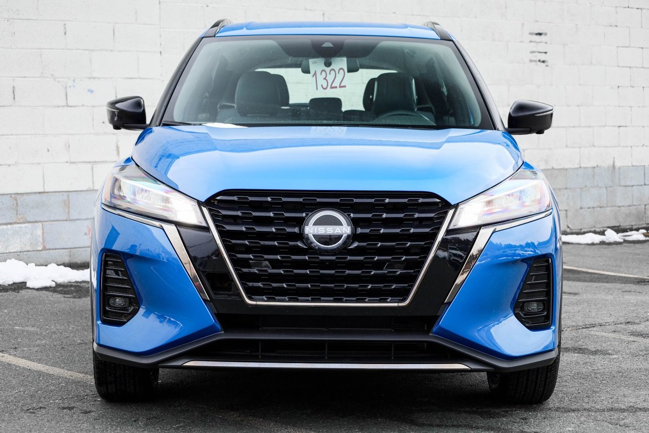 2023 Nissan Kicks SR-4