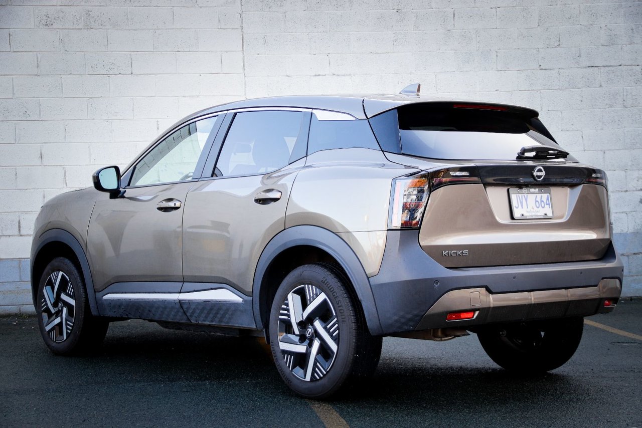 2025 Nissan Kicks SV-9
