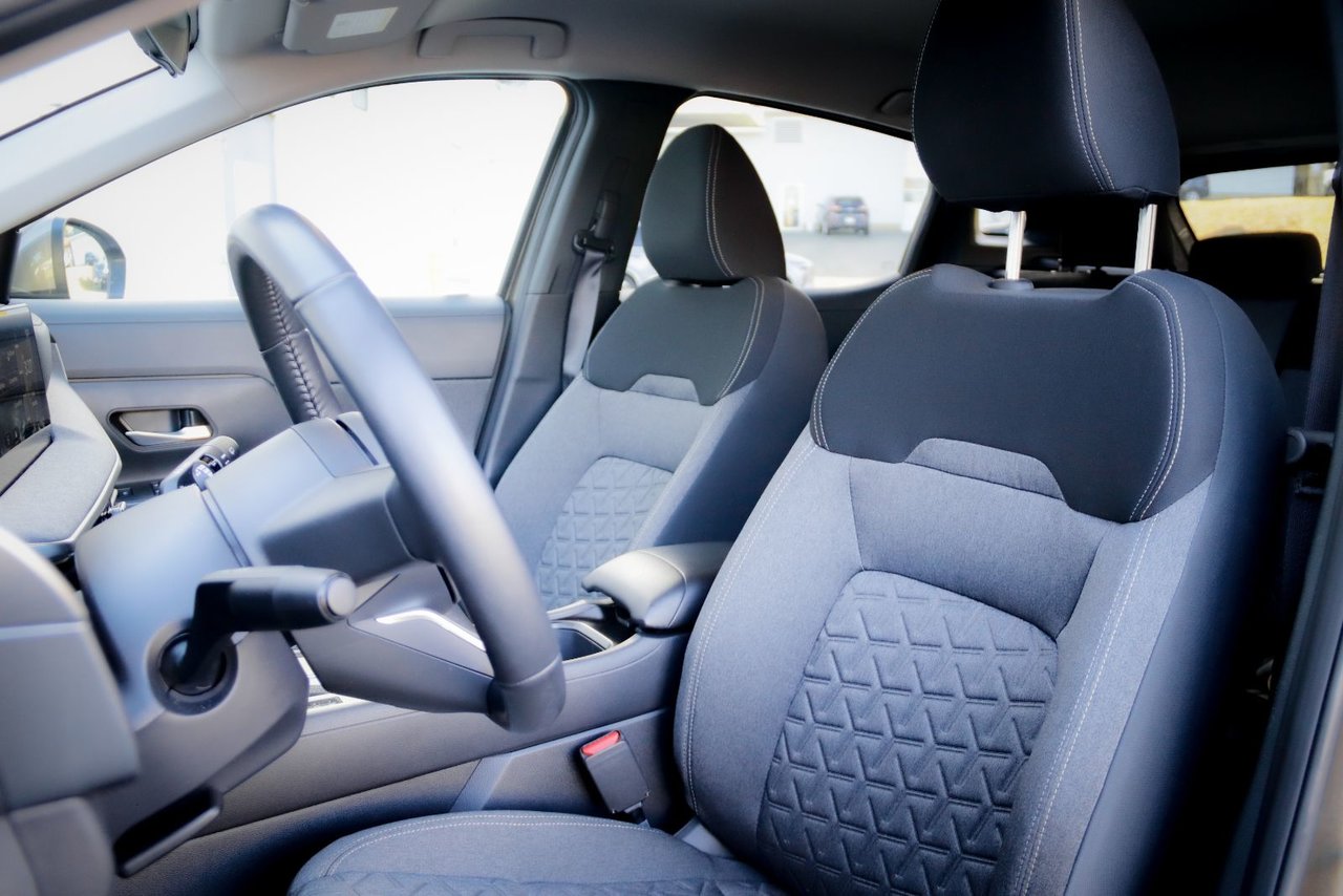 2025 Nissan Kicks SV-13