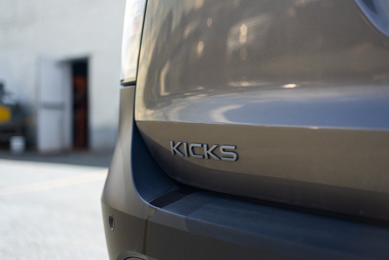 2025 Nissan Kicks S-12