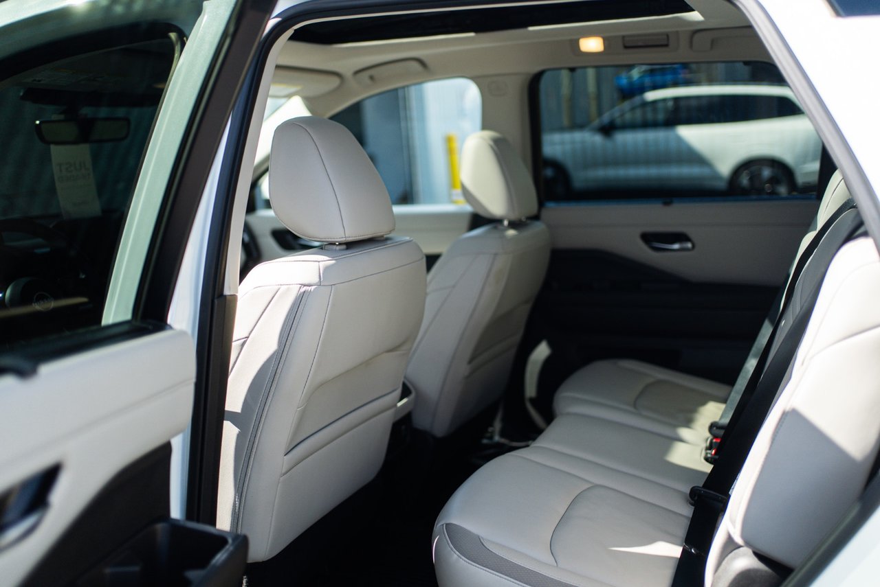 2023 Nissan Pathfinder SL-7