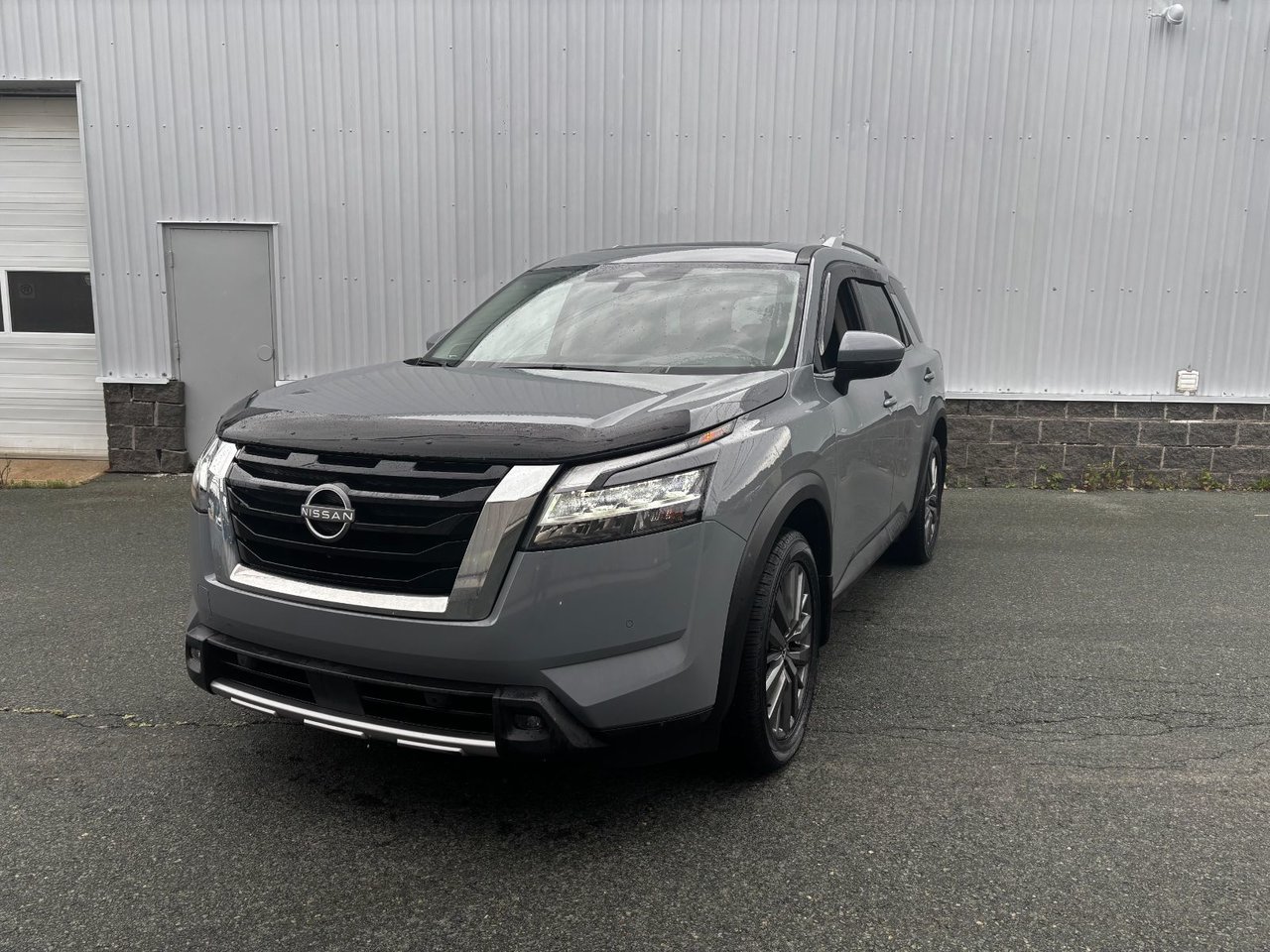2024 Nissan Pathfinder SL-0