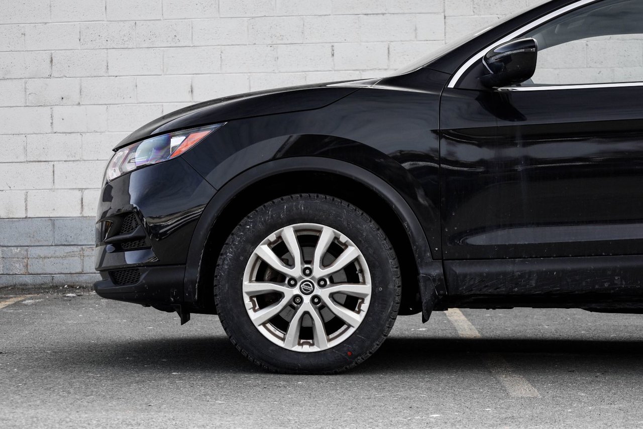 2021 Nissan Qashqai S-1