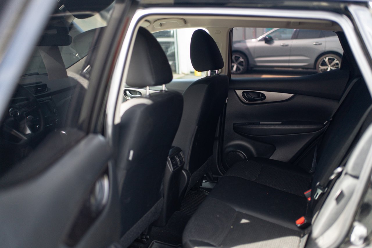 2021 Nissan Qashqai S-8