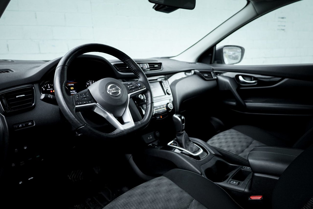 2022 Nissan Qashqai SV-12