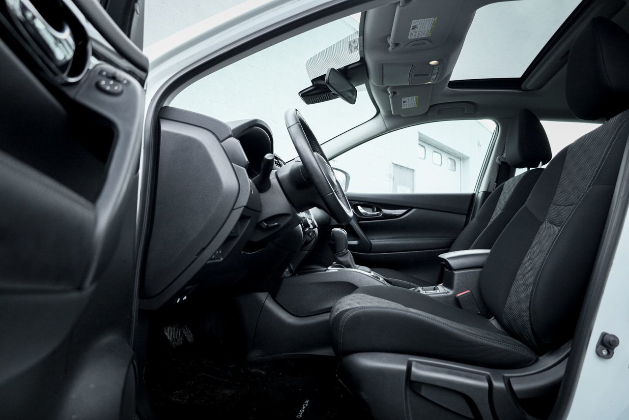 2022 Nissan Qashqai SV-8