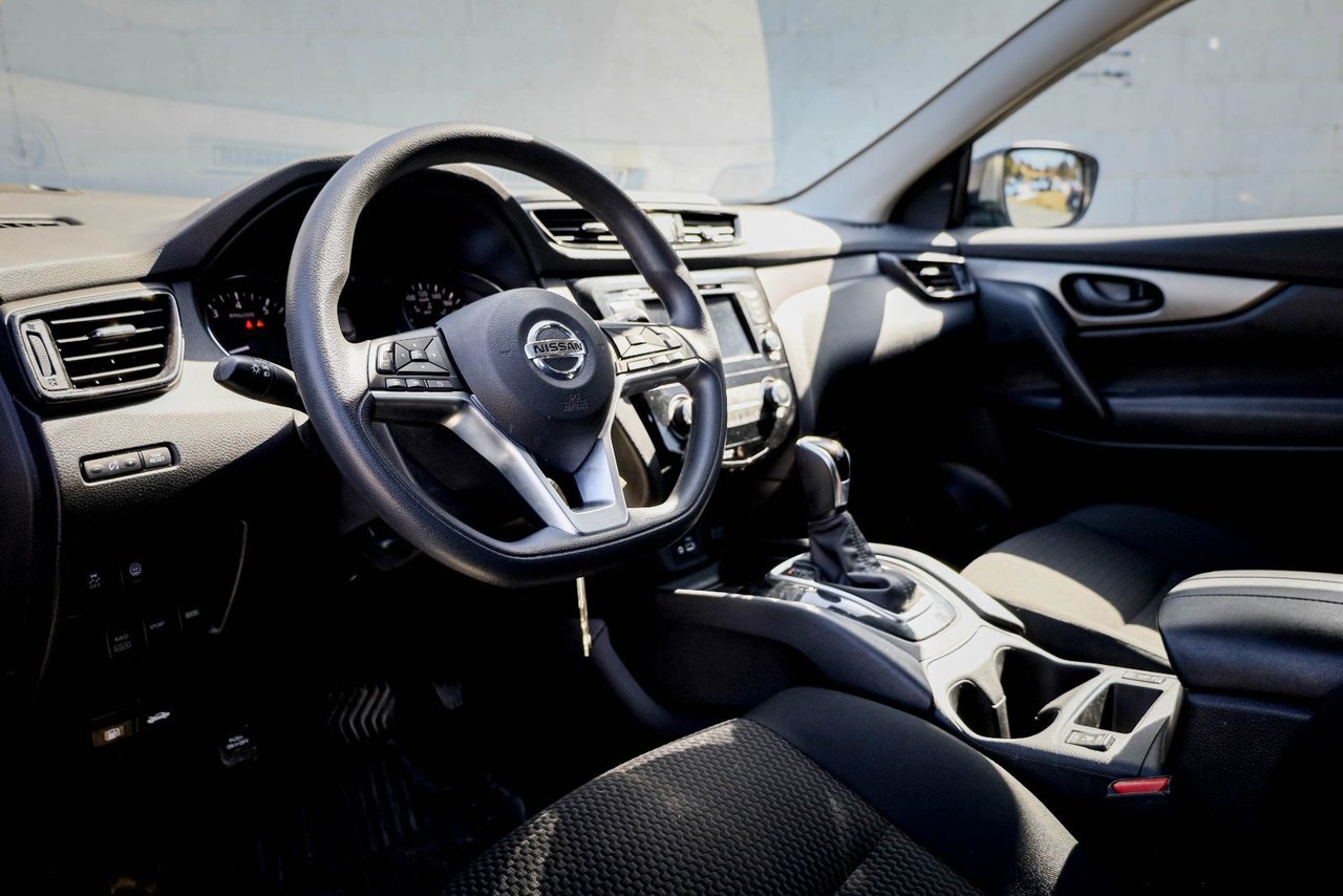2023 Nissan Qashqai S-9