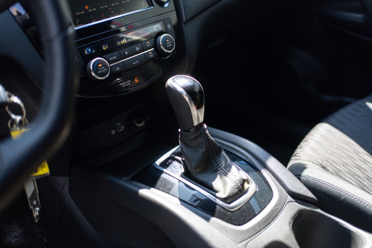 2020 Nissan Rogue S-2