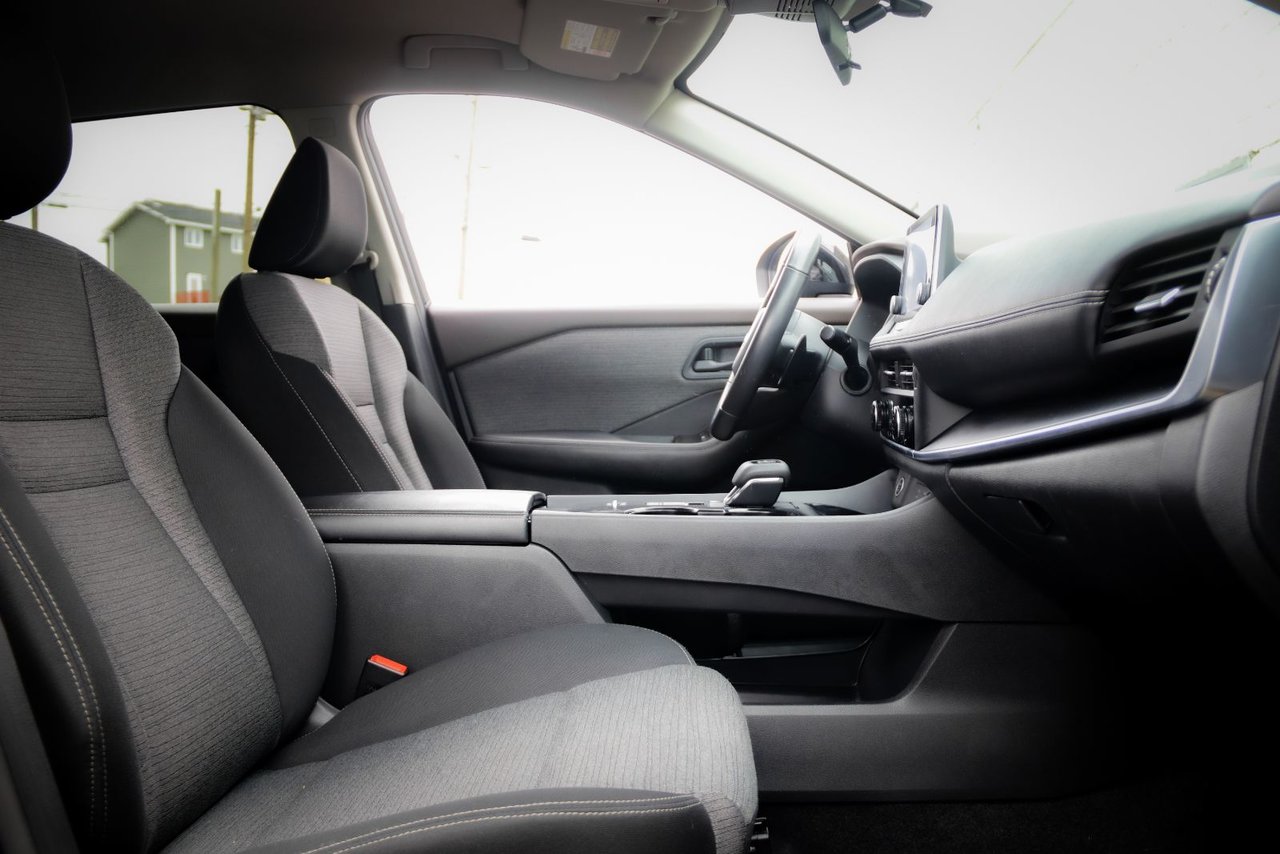 2022 Nissan Rogue S-23