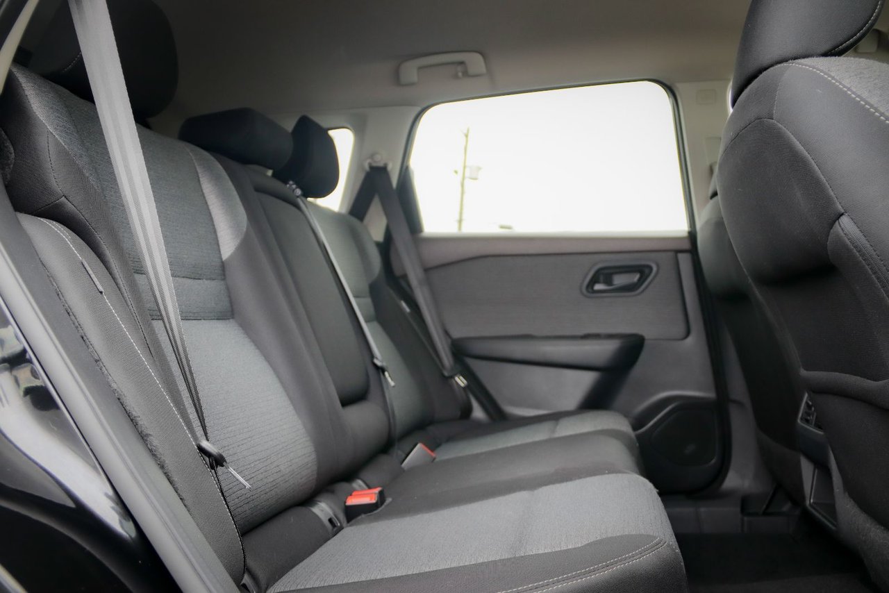 2022 Nissan Rogue S-25