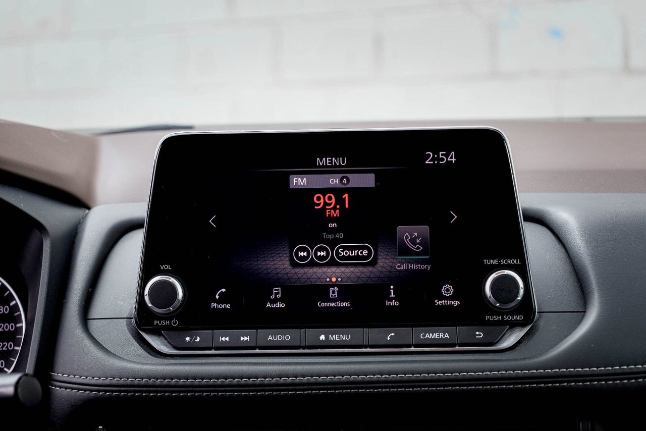 2022 Nissan Rogue S-14