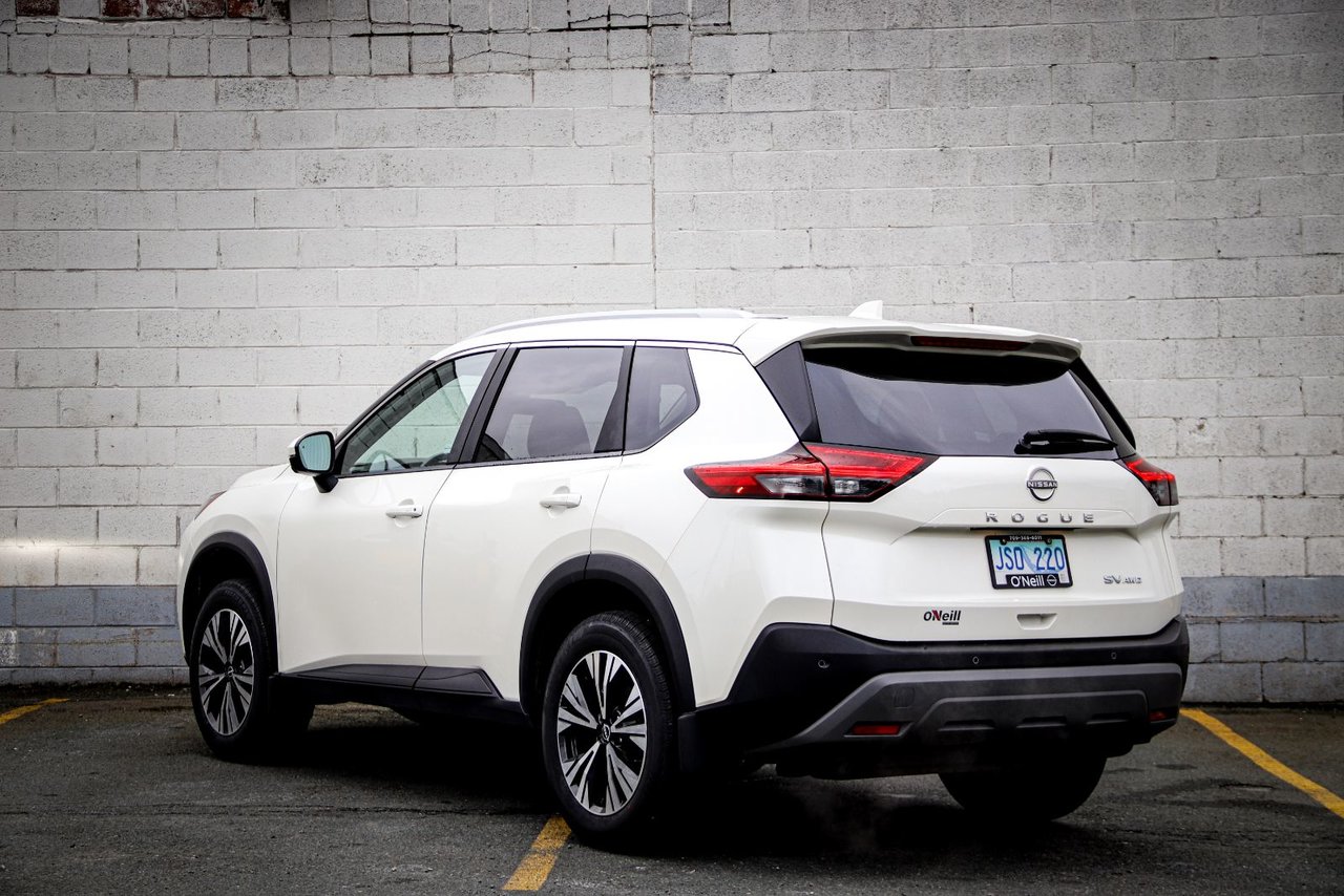2023 Nissan Rogue SV Moonroof-11