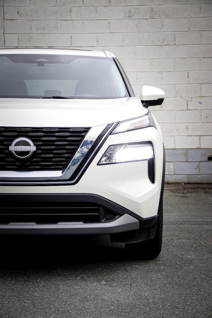 2023 Nissan Rogue SV Moonroof-6