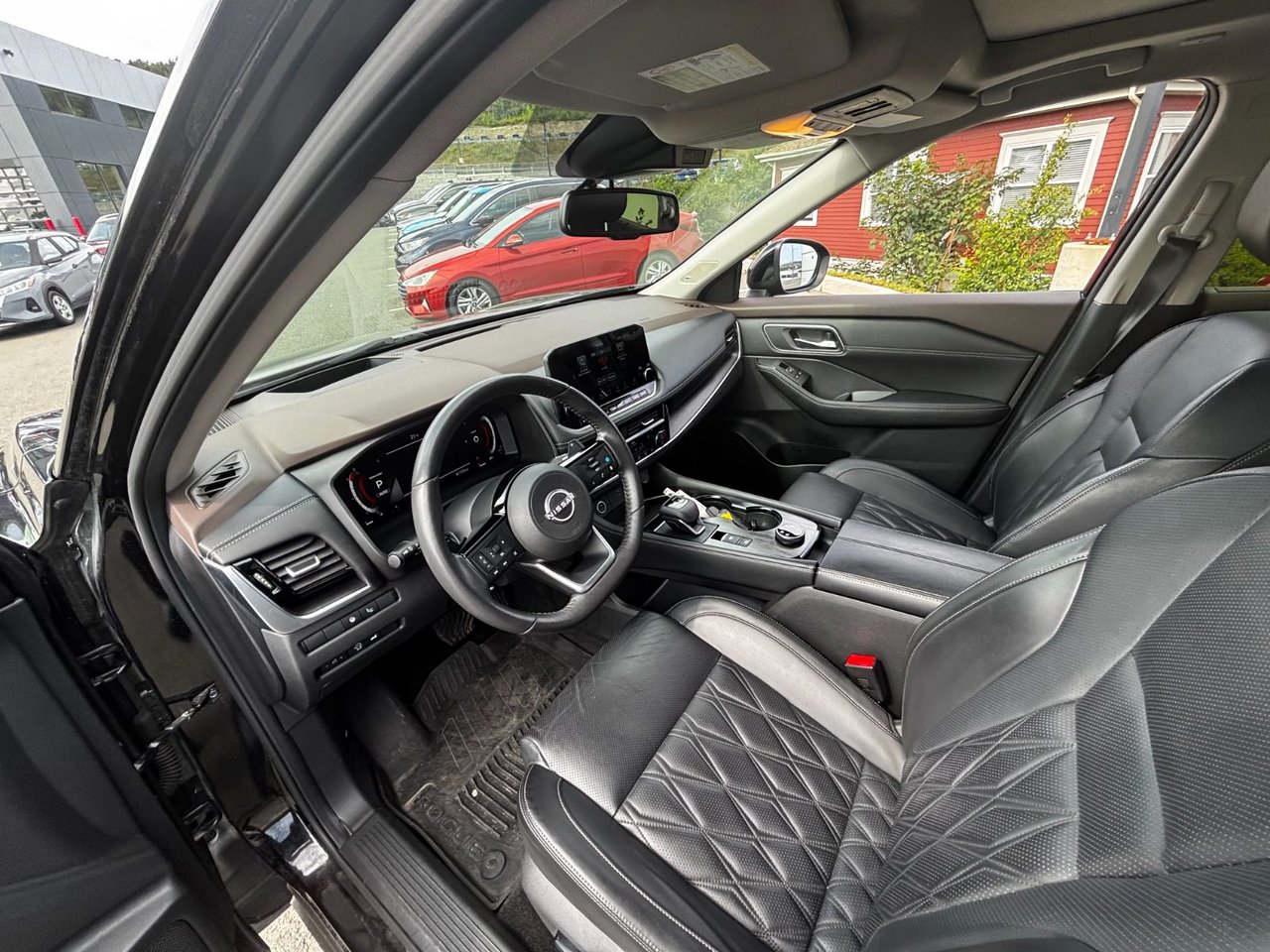 2023 Nissan Rogue Platinum-9