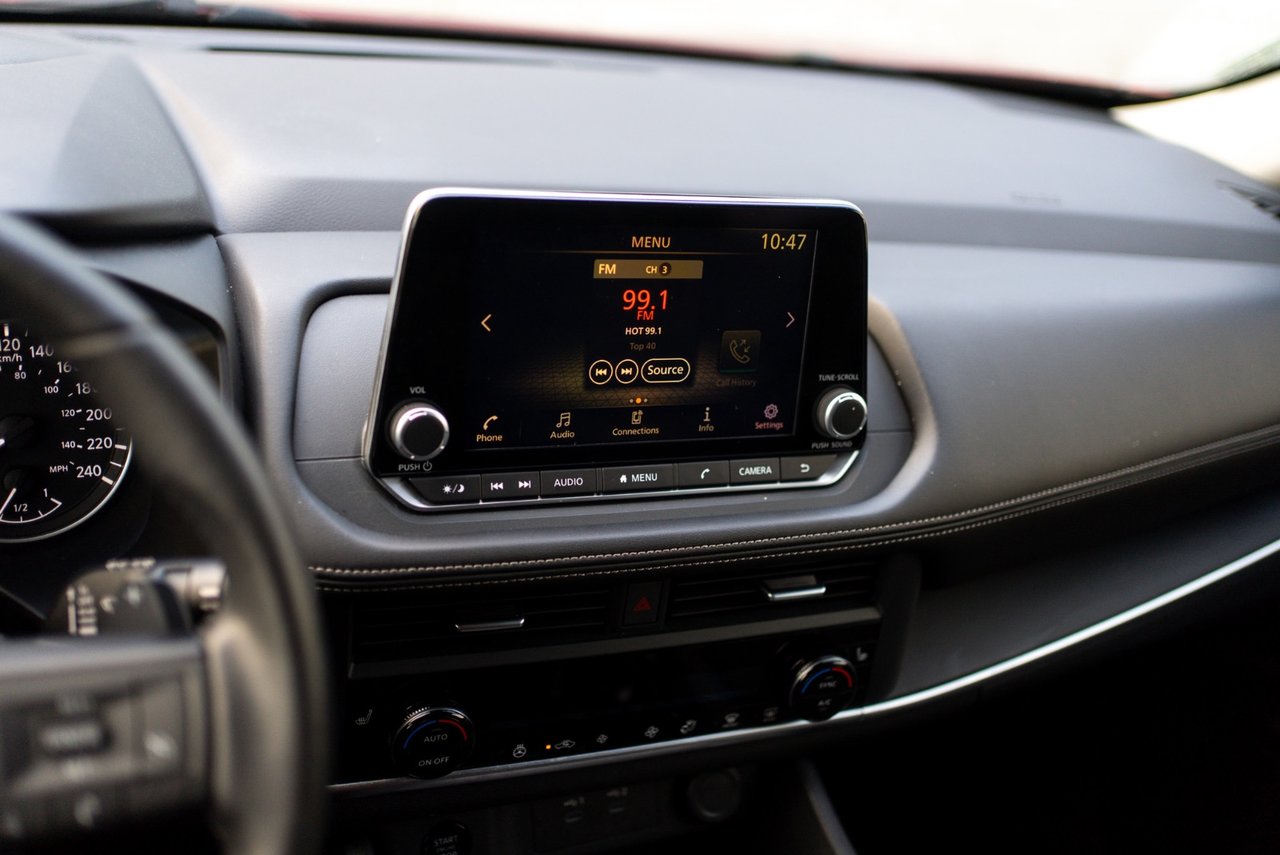 2024 Nissan Rogue S-6