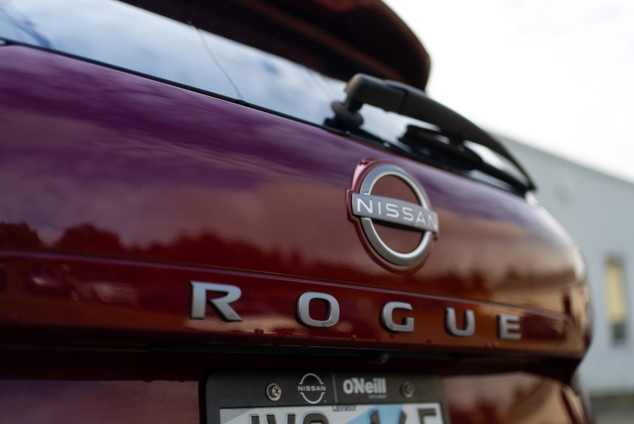 2024 Nissan Rogue S-10