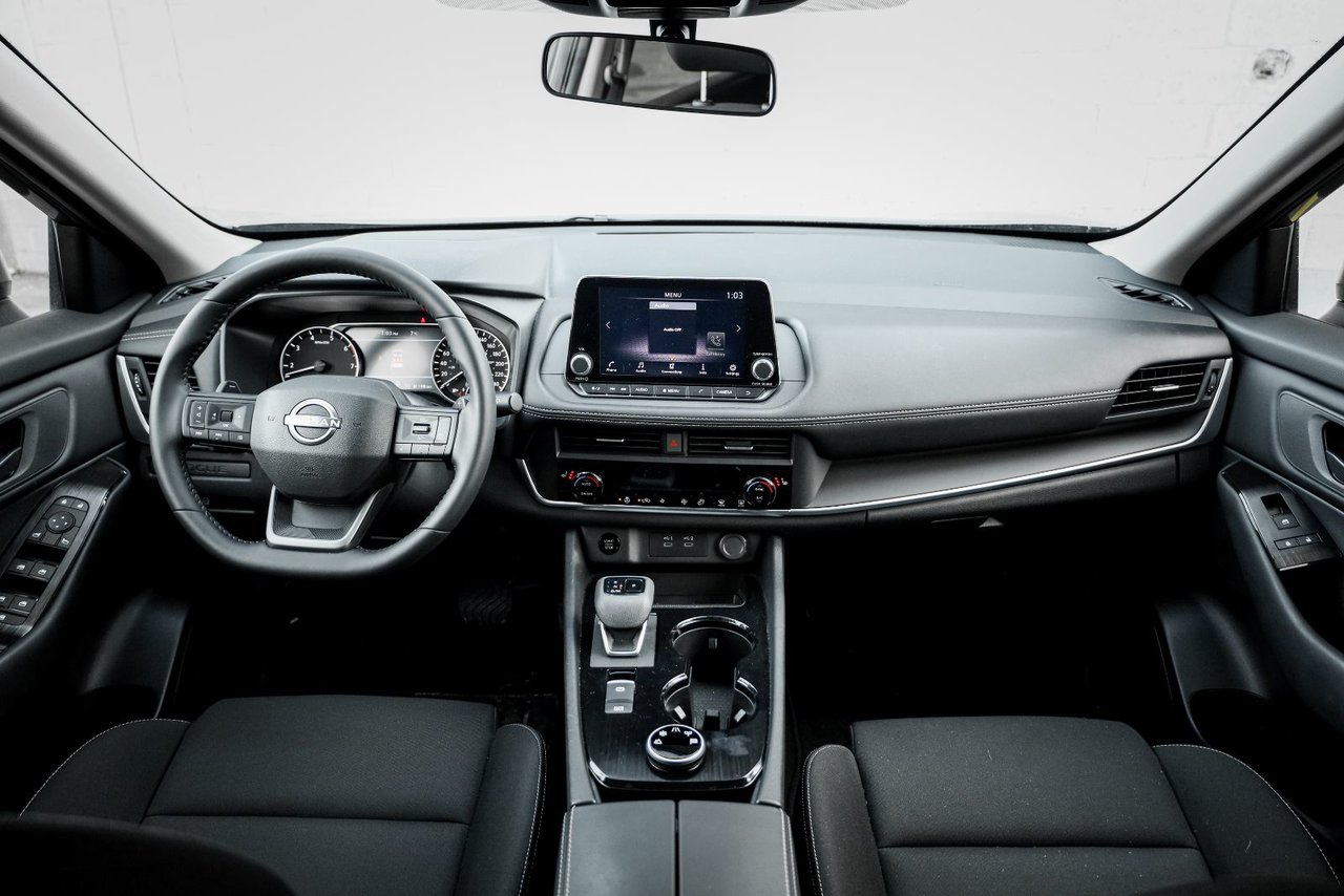 2025 Nissan Rogue S-16