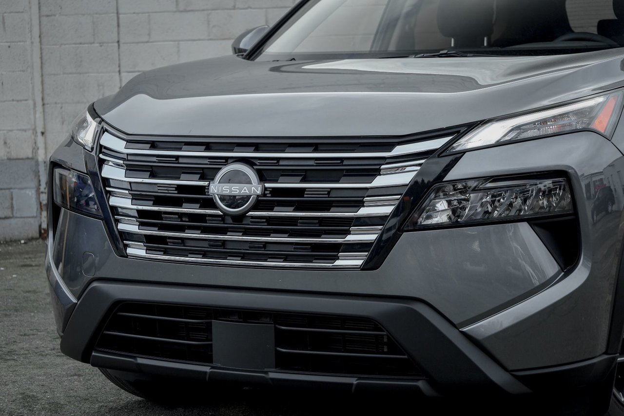 2025 Nissan Rogue S-1