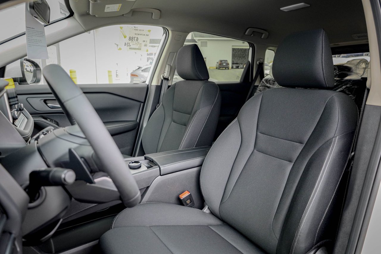 2026 Nissan Rogue S-14